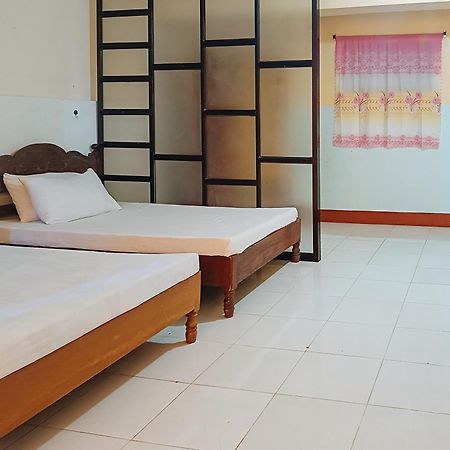 Reddoorz @ Grand Valley Hotel Junction Luna Cagayan Tagaytay City Exterior photo
