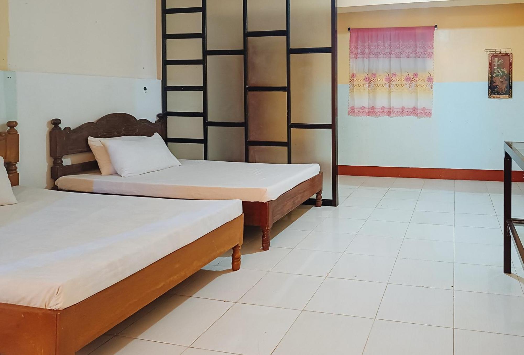Reddoorz @ Grand Valley Hotel Junction Luna Cagayan Tagaytay City Exterior photo